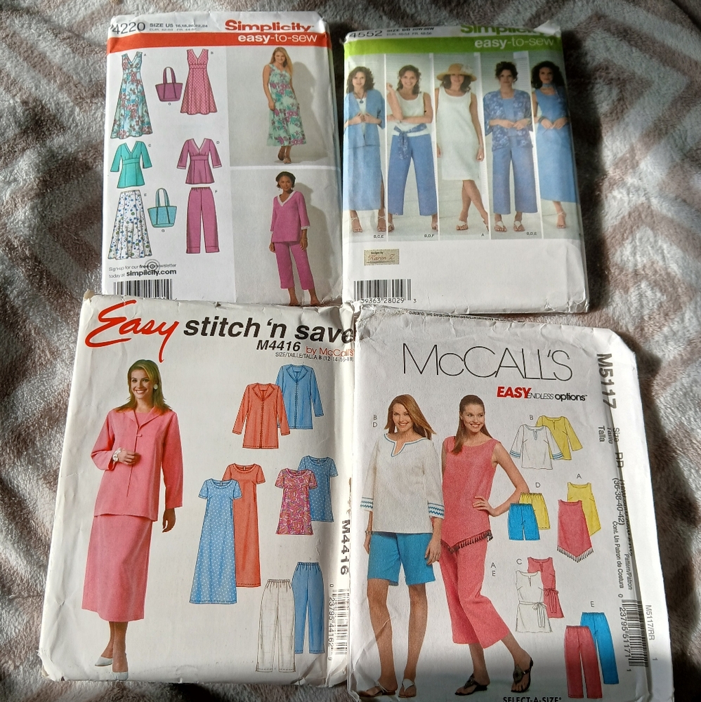 Sewing Pattern Bundle - Picture 3 of 4